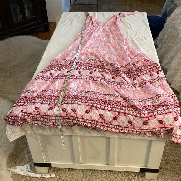 Aakaa beautiful pink floral flowy maxi sundress from high end boutique - Picture 12 of 15